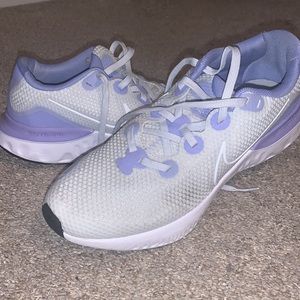 Nike Renew Run Womens Size 7 Running Lace Up Shoes